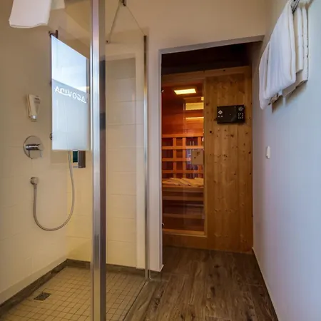 Lagovida Hafenhaus J Am Stoermthaler グロースペスナ