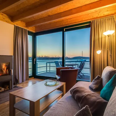 Semesterbostad Lagovida Hafenhaus J Am Stoermthaler