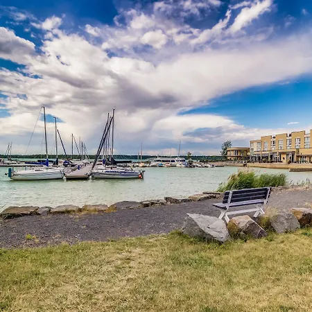 Semesterbostad Lagovida Hafenhaus J Am Stoermthaler *